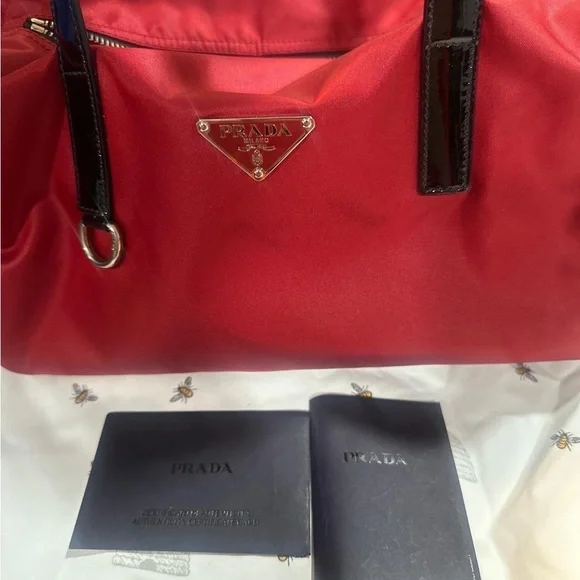 Prada Women's Red and Black Bag - Picture 9 of 16